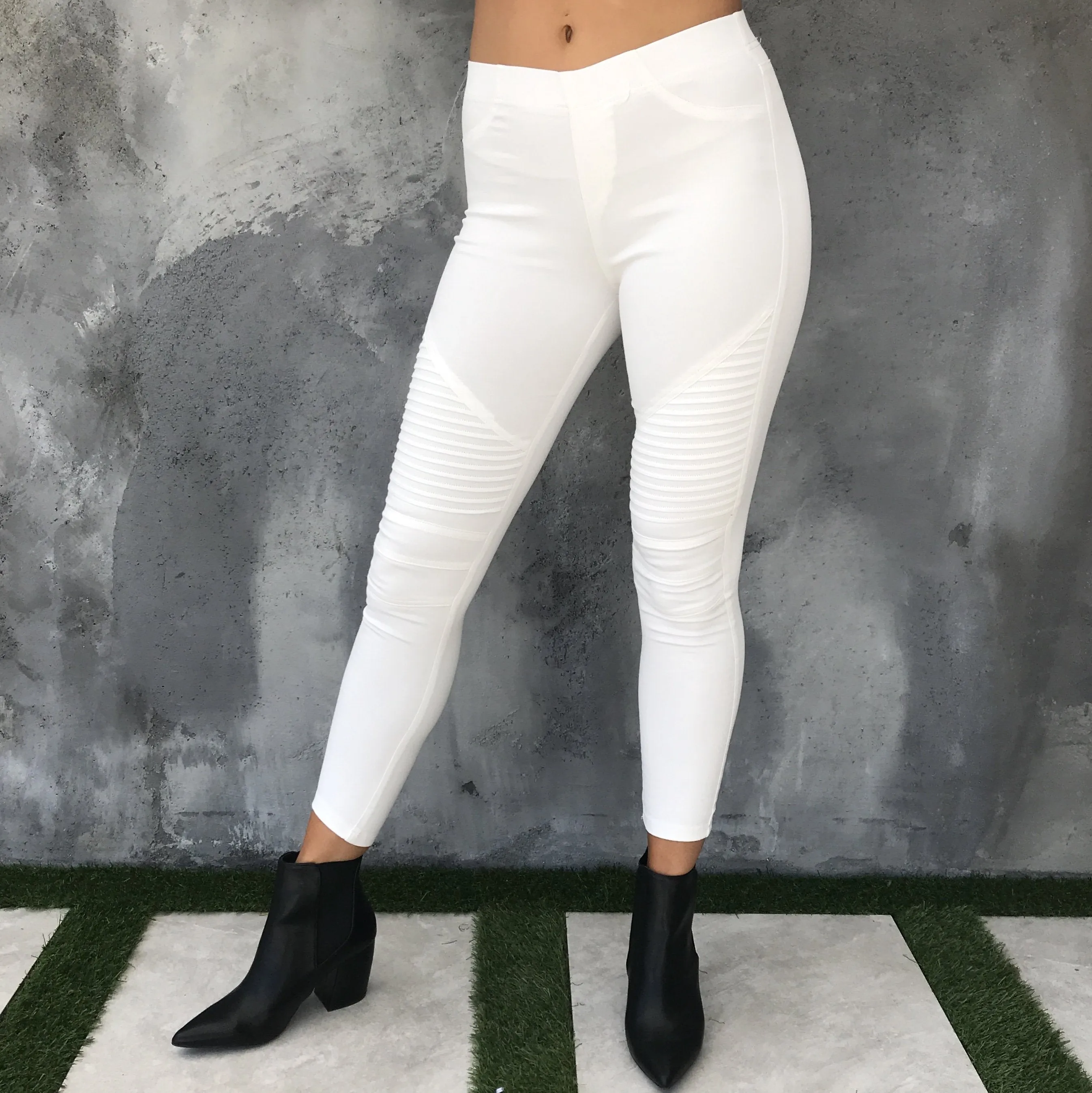 Rigid Motto Pants In Ivory